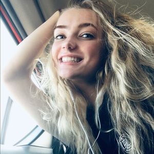 Meet your Posher, Joy